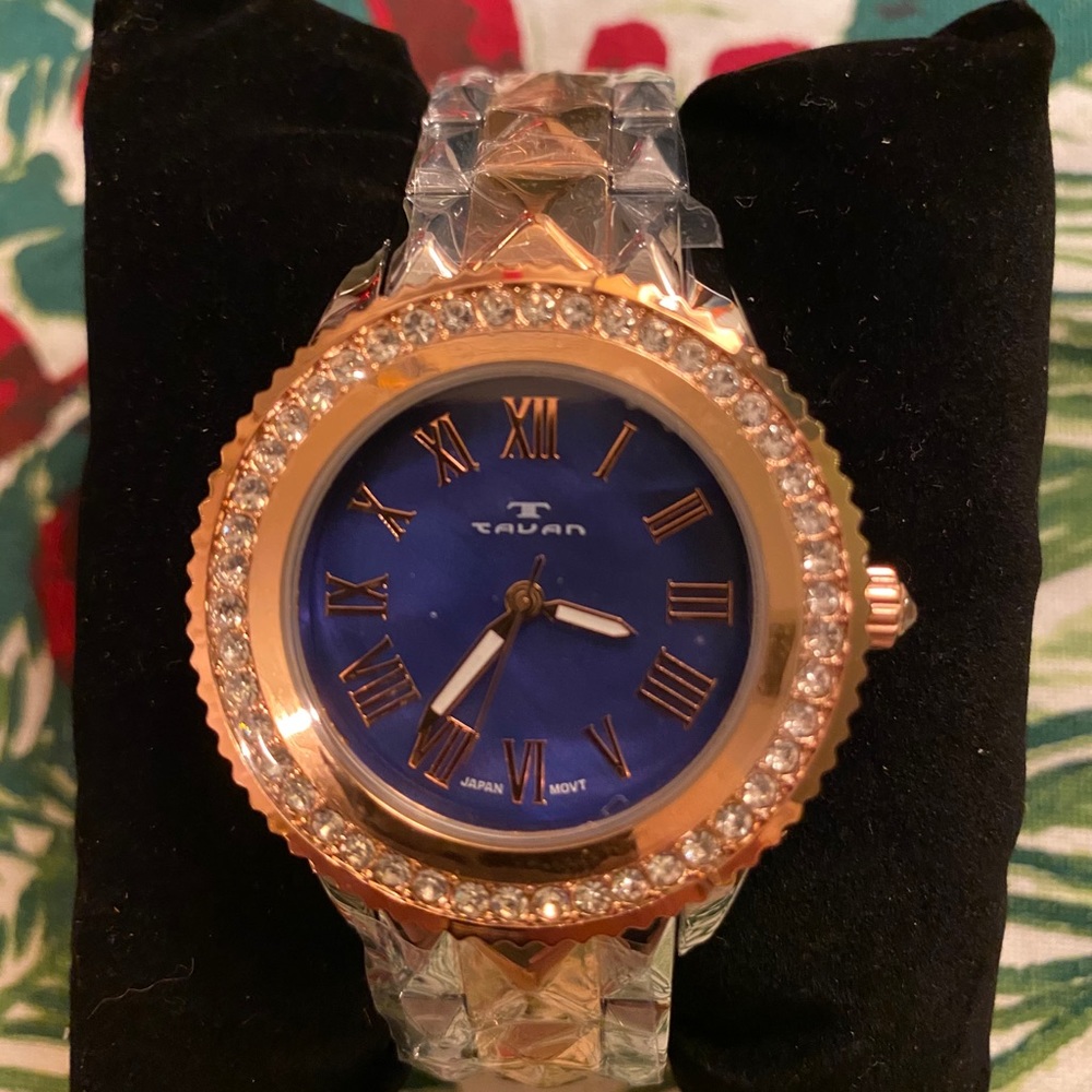 Tavan Watch